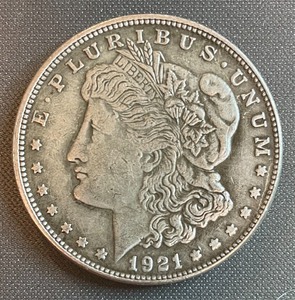 lot 37 image: Two Sided Dollar Token