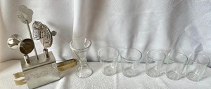 lot 53 image: Bar Accessories with 34 Cordial Glasses