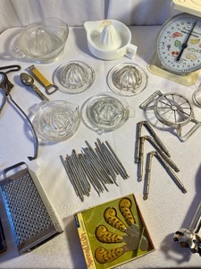 lot 76 image: Kitchen Supplies