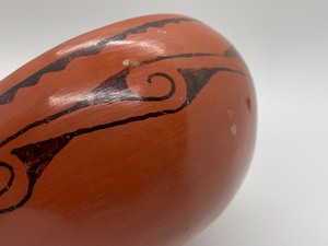 lot 8 image: Southwestern Pottery Small Pottery Pot