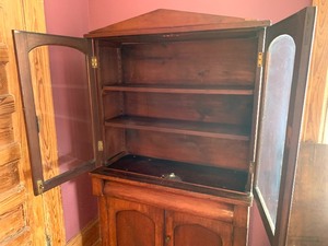 lot 1 image: Victorian Cupboard
