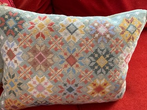 lot 10 image: Decorative Needlepoint Throw Pillows