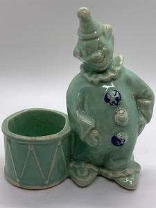 lot 33 image: Just Clowning Around