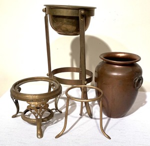 lot 100 image: Variety of Decorative Copper Items