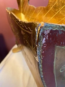 lot 96 image: Venetian Magazine Rack