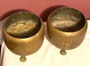 lot 99 image: 14 BrassMetal Items including Planters