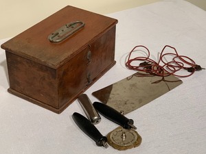 lot 161 image: Antique Home Medical Remedy Apparatus
