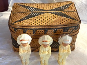 lot 121 image: Covered Basket and Three Vintage Plastic Native American Figurines