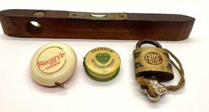 lot 270 image: Vintage Smalls