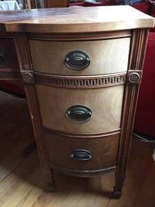 lot 327 image: Vintage Desk
