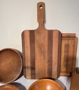 lot 179 image: Wooden Items Galore