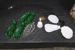 lot 19 image: GLASS WARE