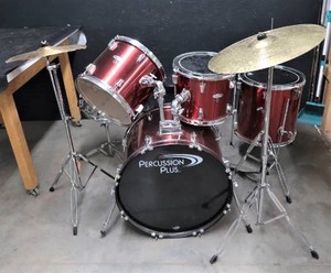 lot 10 image: DRUM SET