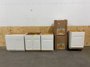 lot 52 image: HAMPTON BAY Lot of 6-  Kitchen Cabinets