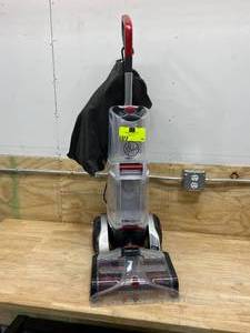 lot 76 image: HOOVER Professional Series SmartWash Advanced Pet Automatic Upright Carpet Cleaner