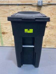 lot 78 image: TOTER 32 Gal. Blackstone Trash Can with Wheels and Attached Lid