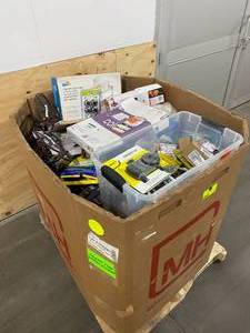 lot 121 image: Home Depot Store Returns Pallet - High Piece Count