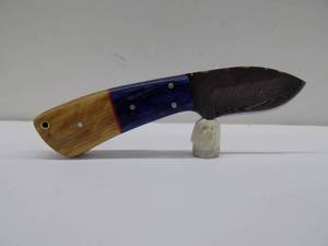 Damascus Steel Fixed Blade Knife With Leather Sheath