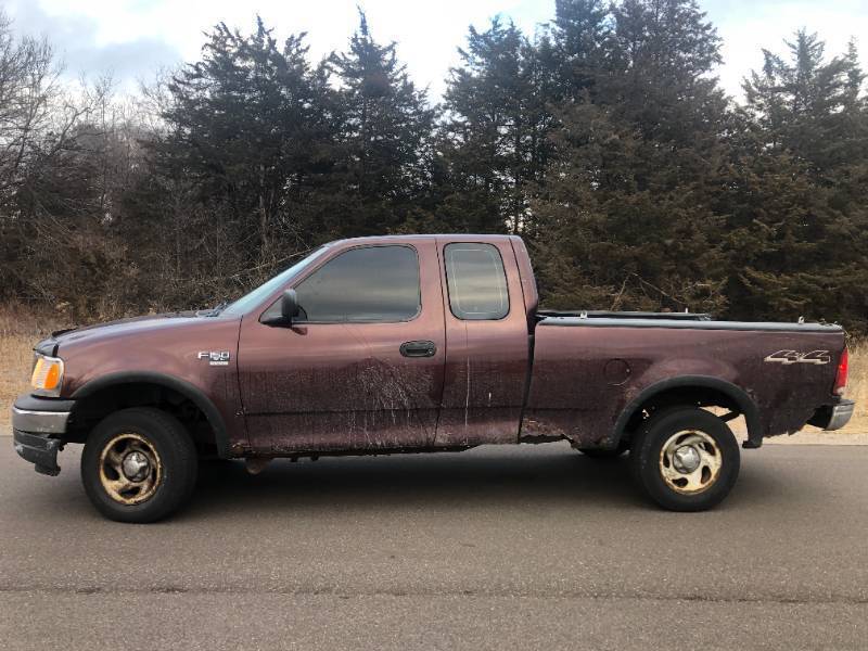 2000 Ford F150  4x4  LOW MILES  NO RESERVE