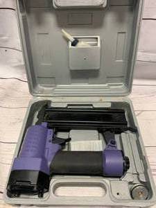 Air Brad�Nailer�