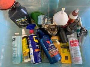 Lot of Miscellaneous Garage Items�