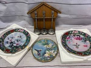 Bradford Exchange Hummingbird Plates & Vintage Spoon�Set�