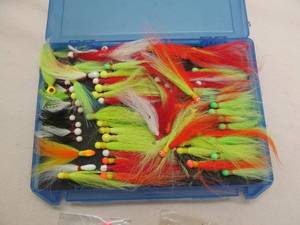 lot 21 image: tackle organizer, bait