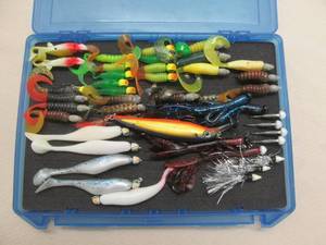 lot 24 image: tackle organizer ,bait