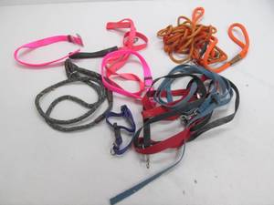 lot 53 image: pet supplies