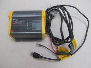 lot 65 image: Pro Mariner battery charger