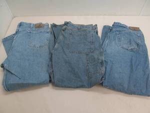 lot 90 image: jeans