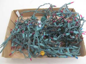 lot 96 image: holiday lights