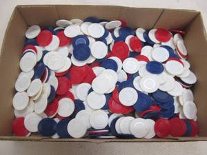 lot 109 image: Hoyle poker chips