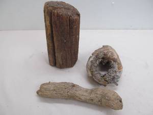 lot 131 image: driftwood