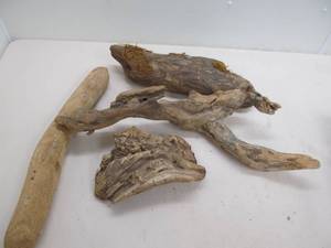 lot 132 image: driftwood