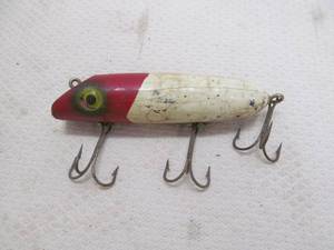 lot 208 image: vintage fishing lure