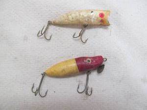 lot 230 image: vintage lures