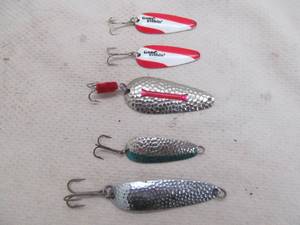 lot 236 image: bait