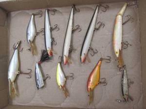 lot 242 image: fishing supplies