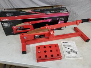 lot 15 image: 8 inch Laminate Flooring Cutter