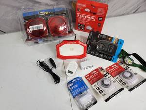 lot 102 image: LED Light, Trailer Light Kit, Light Timers, Etc