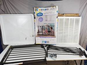 lot 103 image: Baby Gate, Large Wall Grille, Drain Tray