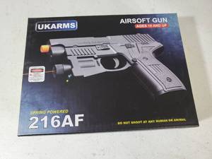 lot 143 image: New Airsoft Pistol