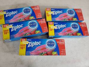 lot 206 image: 5 New Boxes of Ziploc Bags