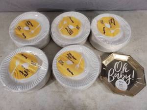 lot 227 image: New Paper Plates