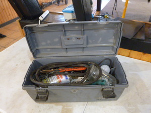 lot 32 image: Toolbox