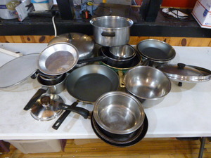 lot 42 image: Miscellaneous Pots and Pans