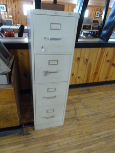 lot 63 image: 4 Drawer File Cabinet