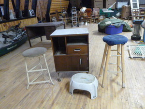 lot 70 image: Garage Cabinet