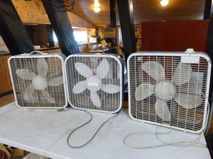 lot 91 image: 3 Box Fans